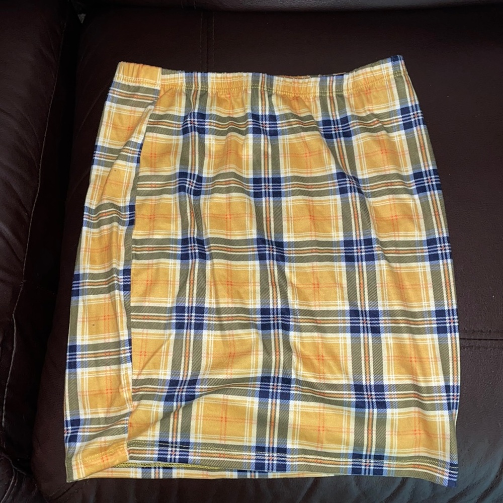 Blue and Yellow 2 piece cropped tank with skirt set from Shein. Both size small